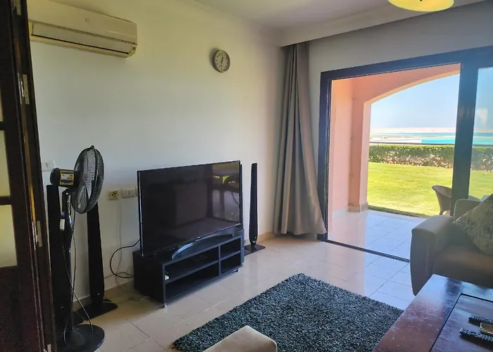 شقة Doplex For Rent In The View 18