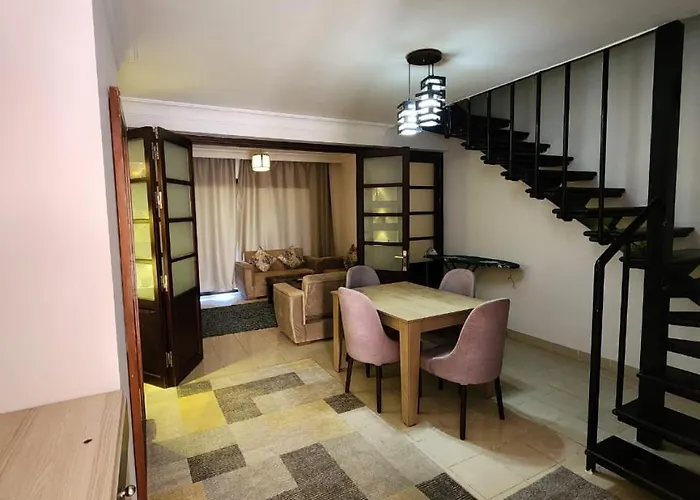 شقة Doplex For Rent In The View 18 *